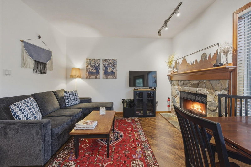 8 - 4891 Painted Cliff Road, Whistler, V0N 1B4 | Image 2