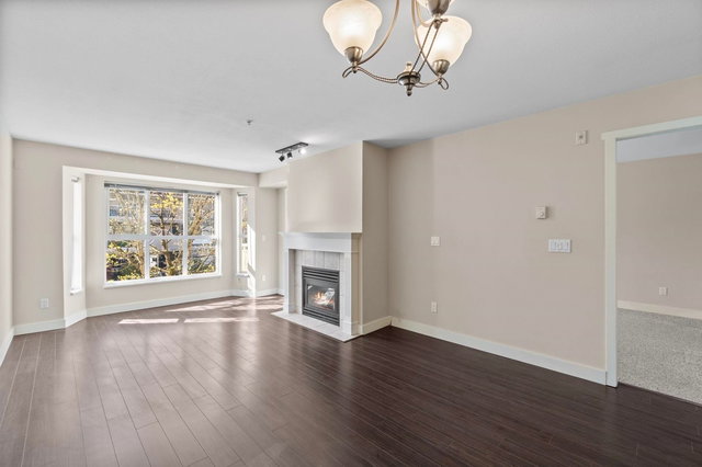 205 - 2393 Welcher Avenue