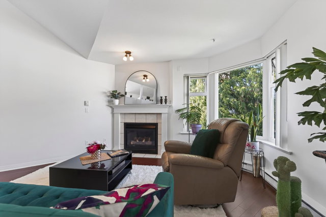 306 - 1999 Suffolk Avenue