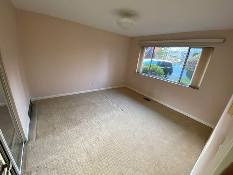 Upper - 6368 Buckingham Drive, Burnaby, V5E 3Y6 | Image 2