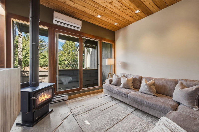 32 - 2301 Whistler Road, Whistler, V8E 0A6 | Image 2