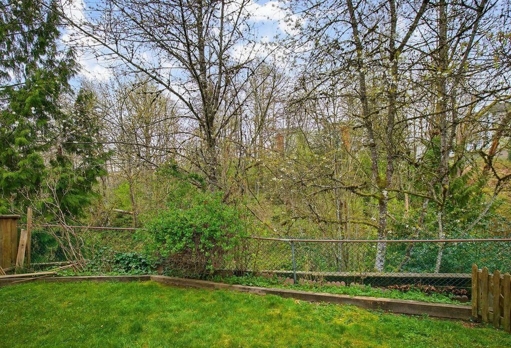 Listing Image 28