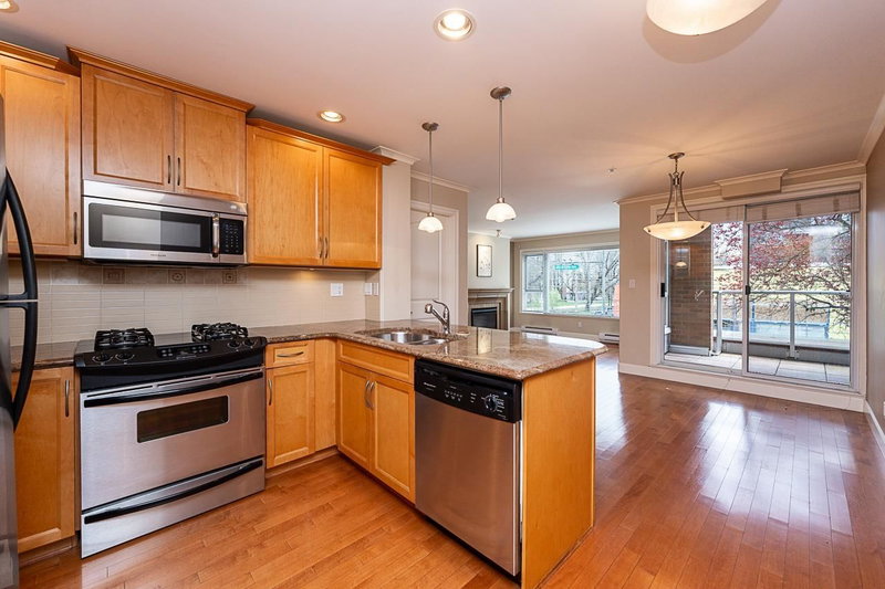 2103 W 45th Avenue #203, Vancouver, British Columbia