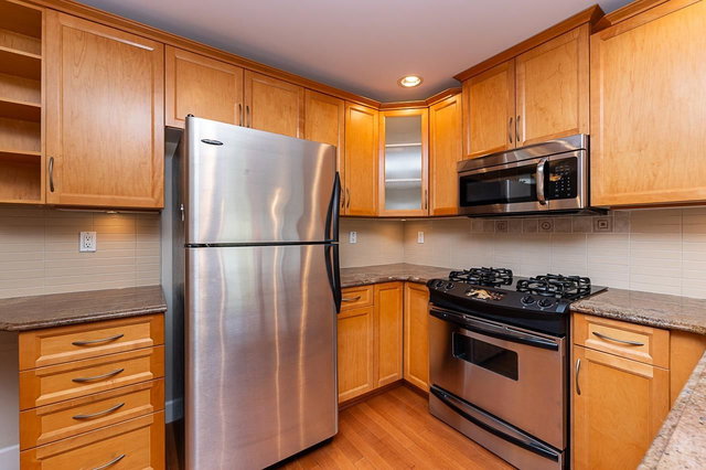 203 - 2103 45th Avenue W