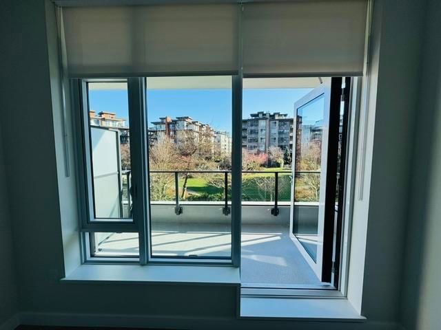 211 - 6138 Birney Ave