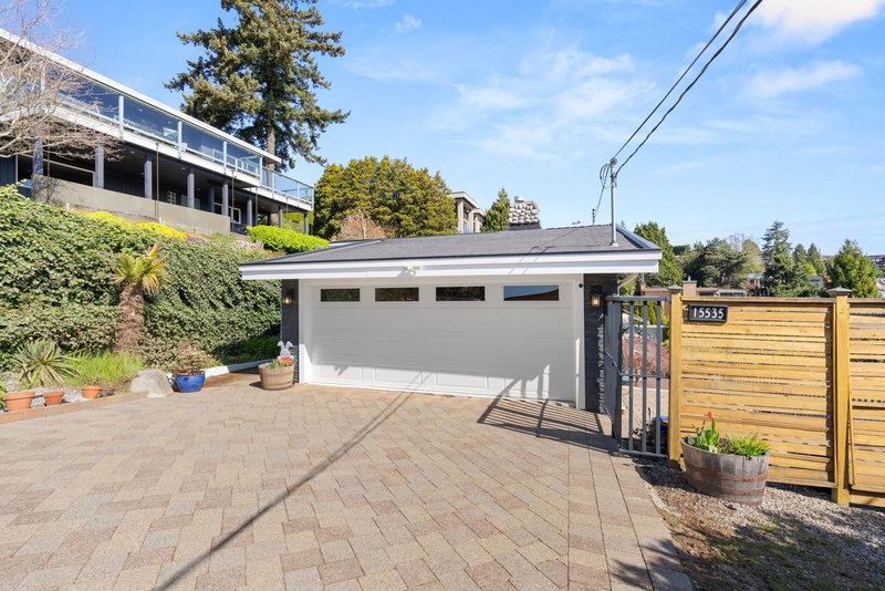 15535 Royal Avenue, White Rock, V4B 1N5 | Image 3