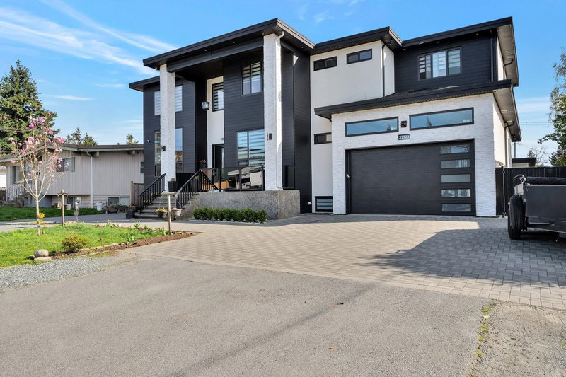 32244 Pineview Avenue, Abbotsford, V2T 1R3 | Image 2