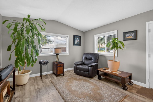 17 - 24330 Fraser Highway