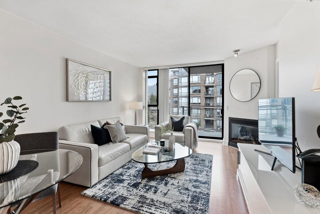 1104 - 175 1st Street W