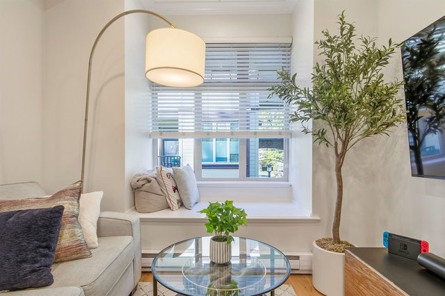 219 - 5588 Patterson Avenue