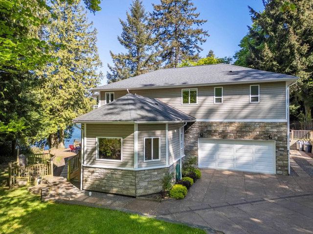 2333 Sturdies Bay Road