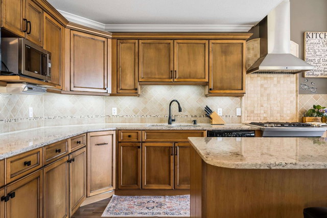 11 - 35931 Empress Drive