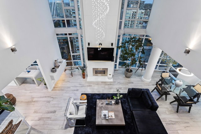 PH1 - 930 Cambie Street