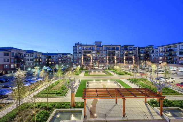 316 - 22633 Selkirk Avenue