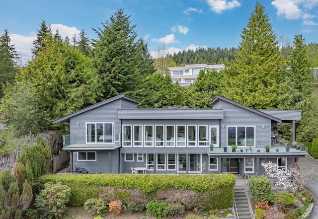 1135 Groveland Court