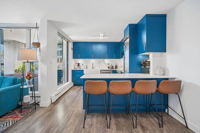 1604 - 1010 Burnaby Street