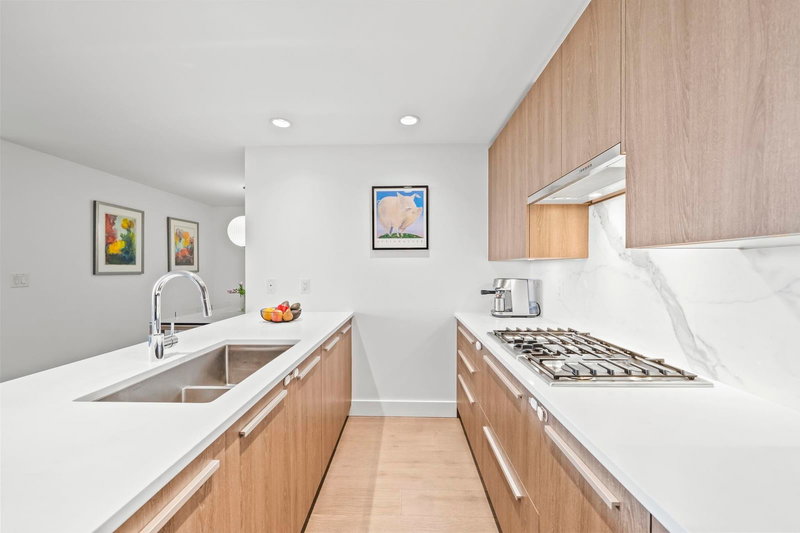 904 - 1210 27th Street, North Vancouver, V5J 0C5 | Image 2