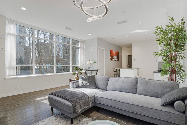 21 - 7338 Gollner Avenue