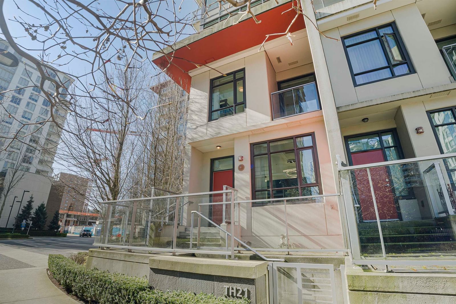 Listing Image 11