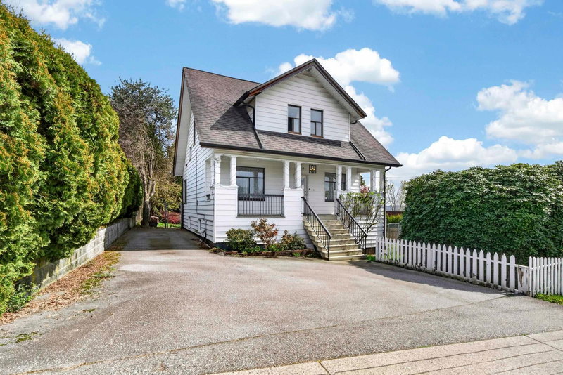319 Marmont Street, Coquitlam, V3K 4R4 | Image 2