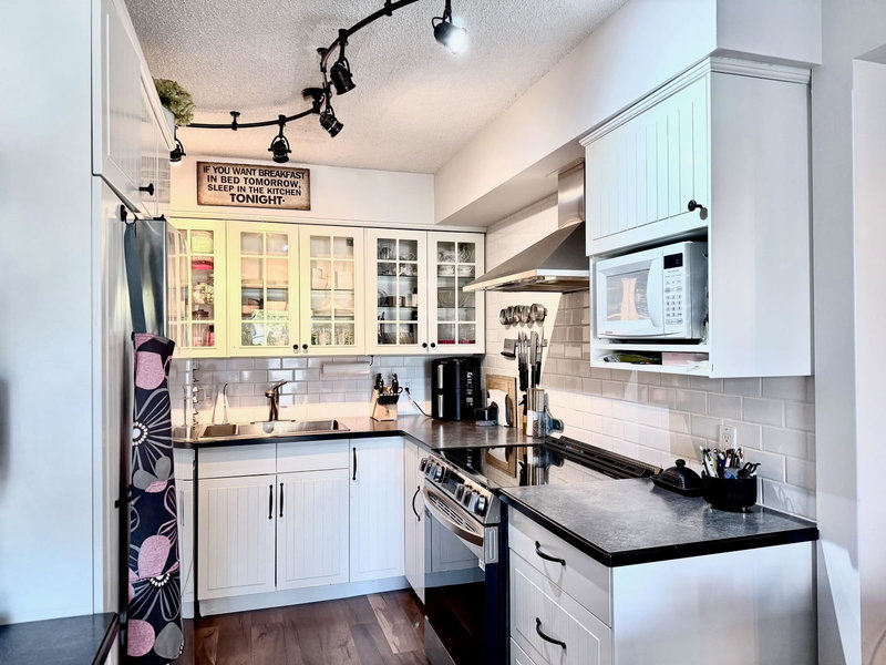 301 - 1389 Winter Street, Surrey, V4B 3Y2 | Image 2