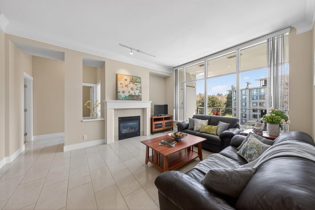 613 - 4685 Valley Drive