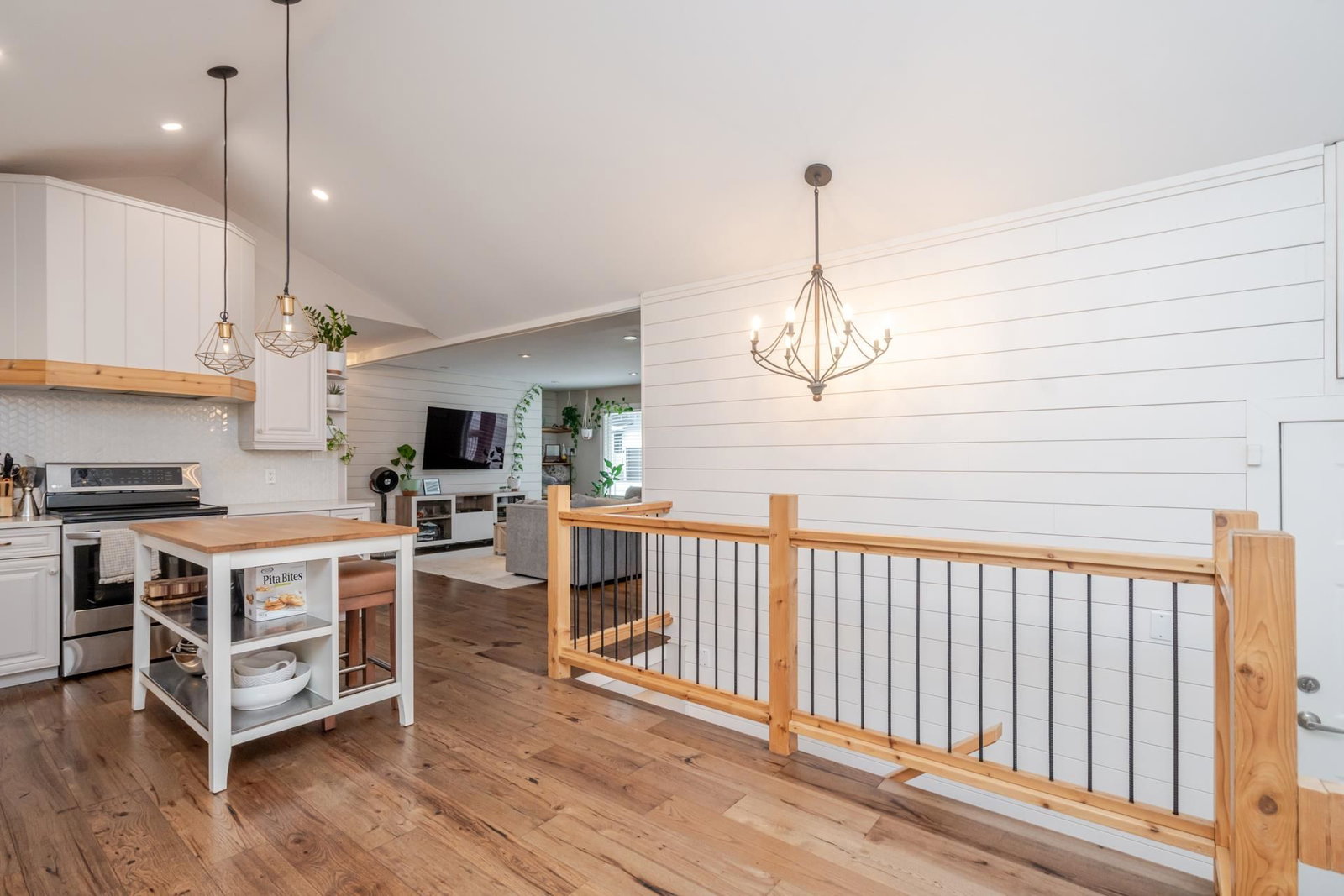 Listing Image 15