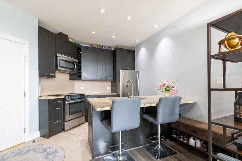 404 - 2970 King George Boulevard, Surrey, V4P 0E6 | Image 3