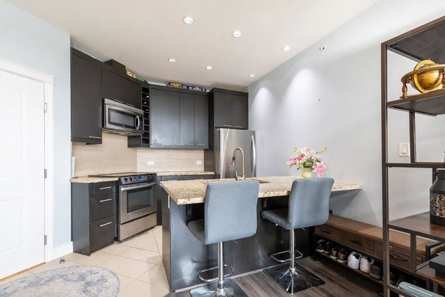 404 - 2970 King George Boulevard