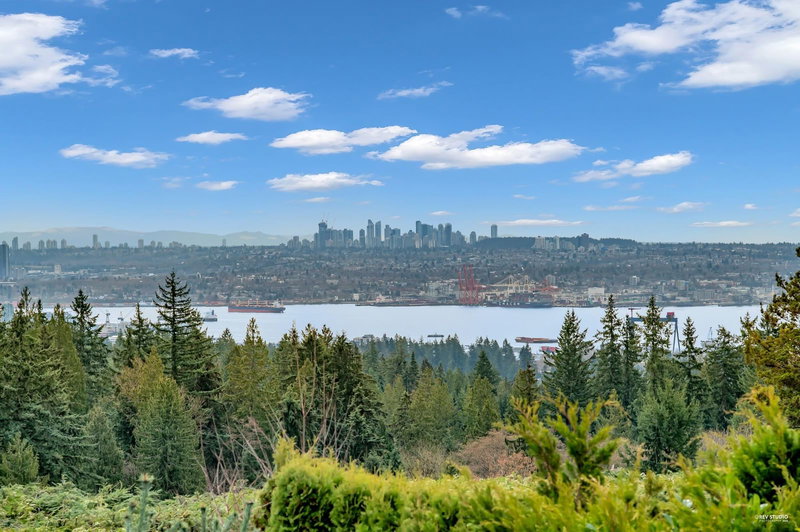 715 King Georges Way, West Vancouver, British Columbia