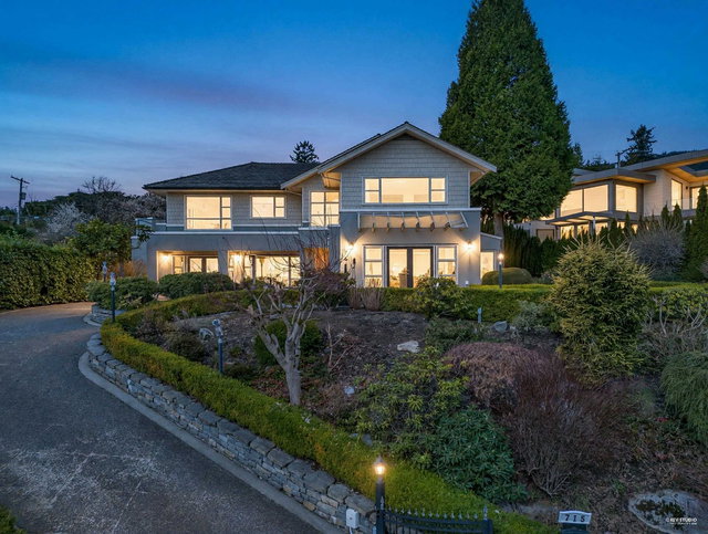 715 King Georges Way