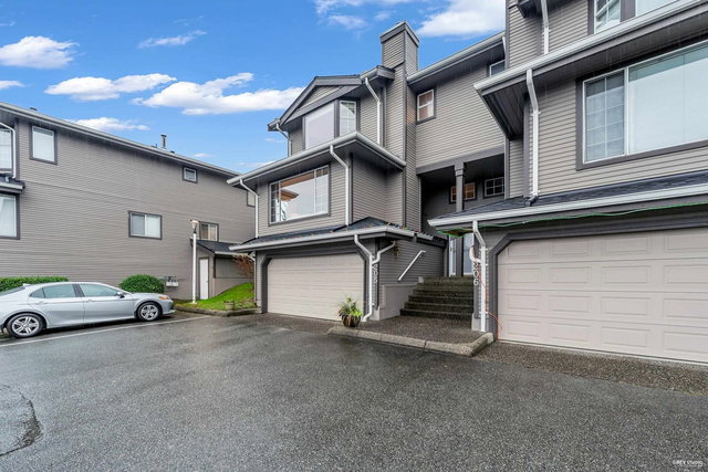 205 - 1140 Castle Crescent