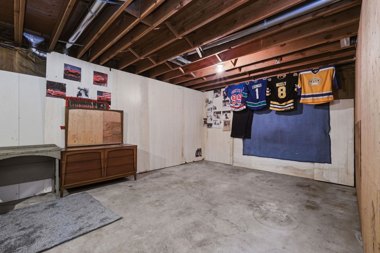 Listing Image 20