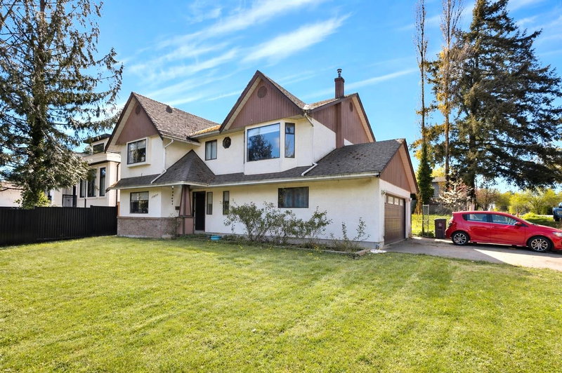 10895 143 Street, Surrey, V3R 3M1 | Image 2