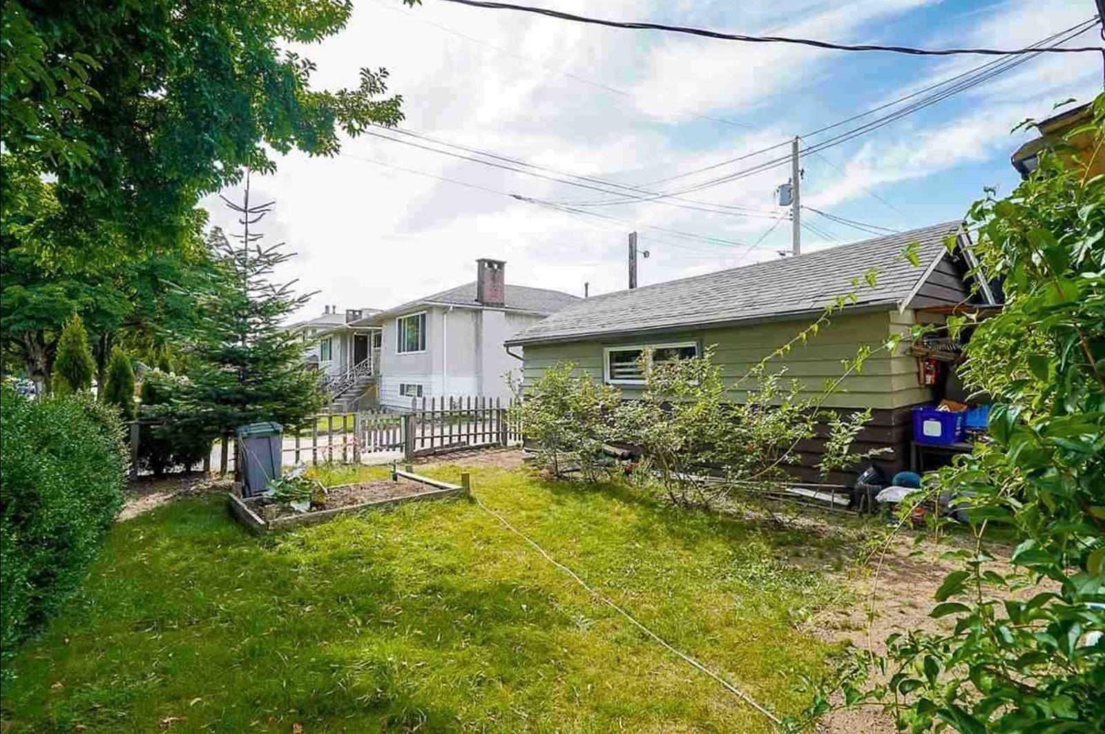 Listing Image 14