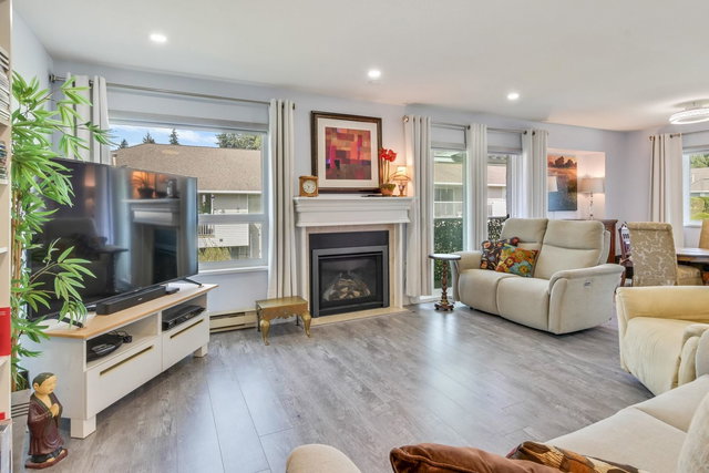 20 - 2475 Emerson Street