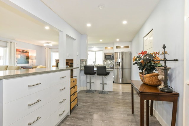 20 - 2475 Emerson Street