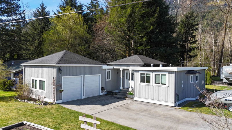 1110 Laramee Road, Squamish, V0N 1H0 | Image 2