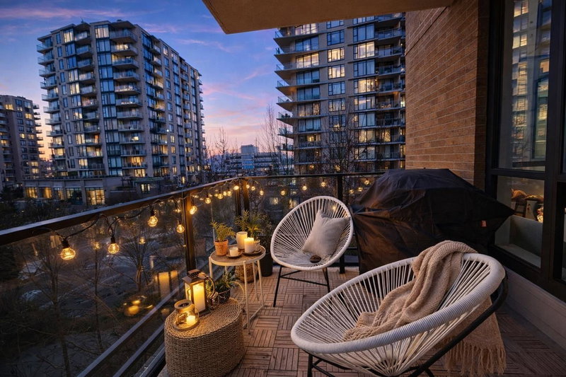 170 1st Street W #403, North Vancouver, British Columbia