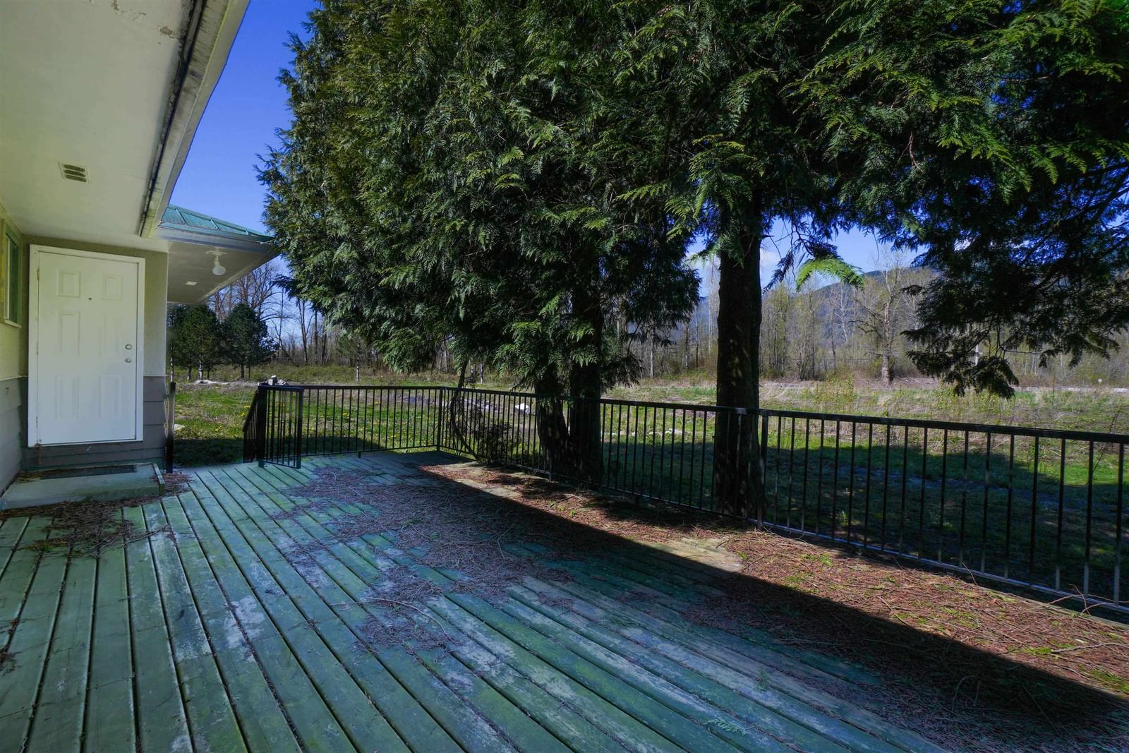 Listing Image 6