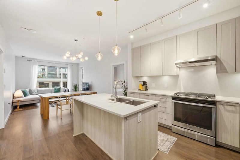 123 1st Street W #304, North Vancouver, British Columbia