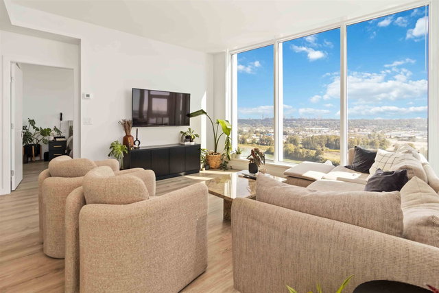 2508 - 680 Quayside Drive