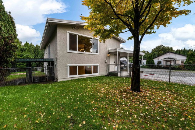 9046 Broadway Street