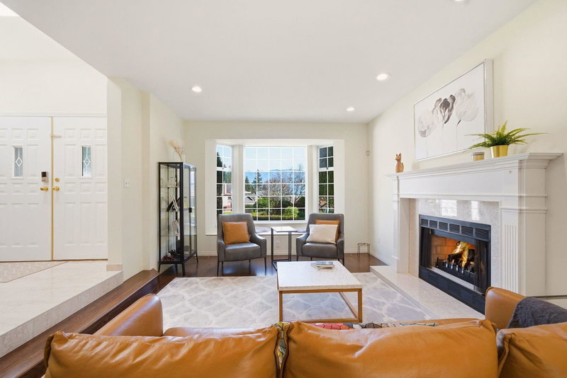 4063 Shone Road, North Vancouver, V7G 2N4 | Image 2