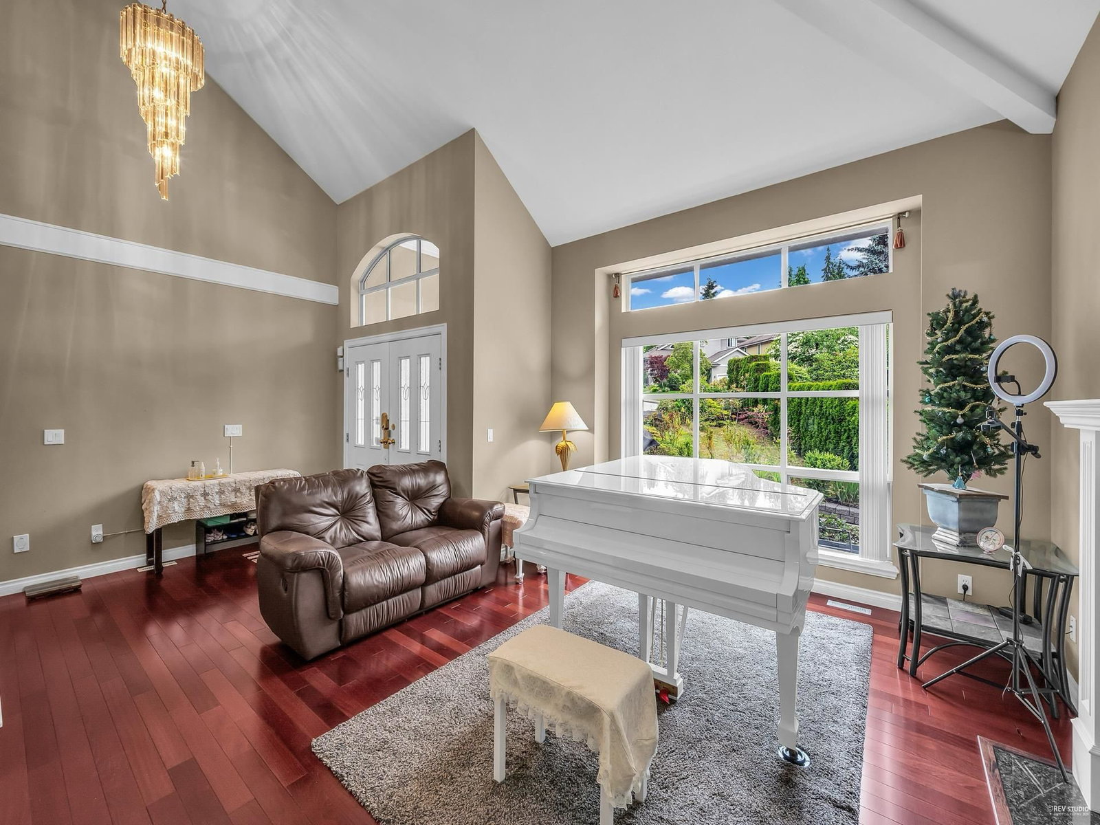 Listing Image 9