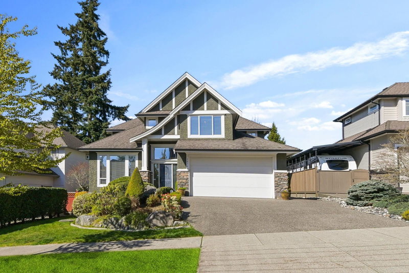 5879 165 Street, Surrey, British Columbia