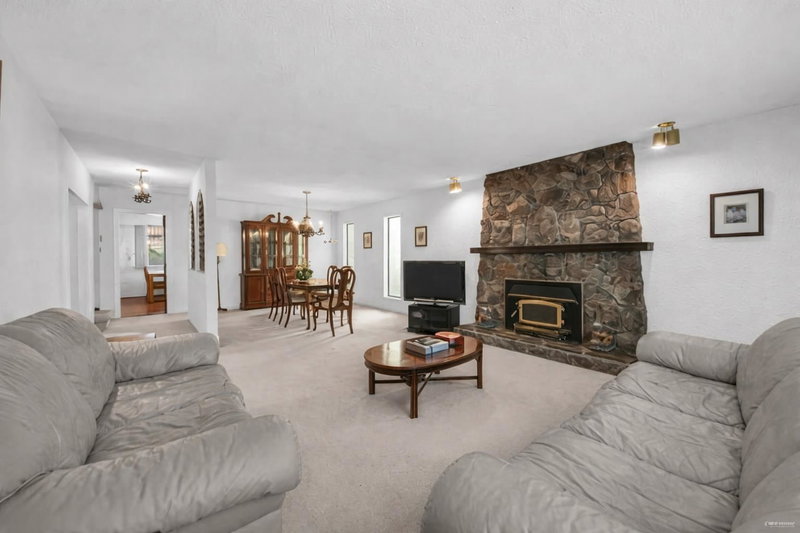 7551 Barkerville Court, Richmond, V7A 1K8 | Image 3