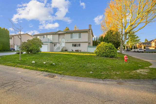 12987 62 Avenue Avenue