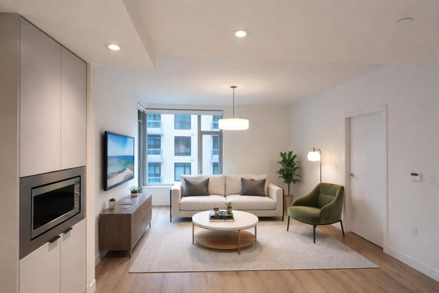 425 - 755 Harbourside Drive