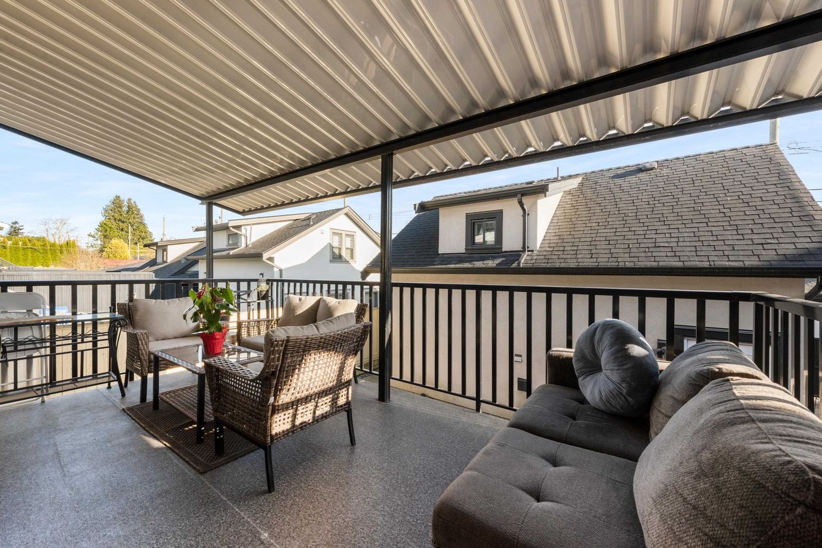 Listing Image 10